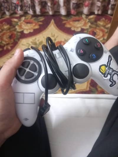 ذراع ألعاب USB للكمبيوتر/PS3 بحالة ممتازة
