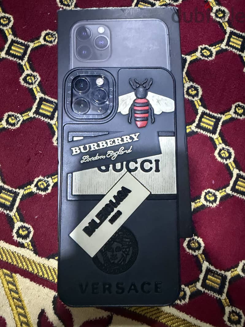 Apple - iPhone 11 Pro Max 4