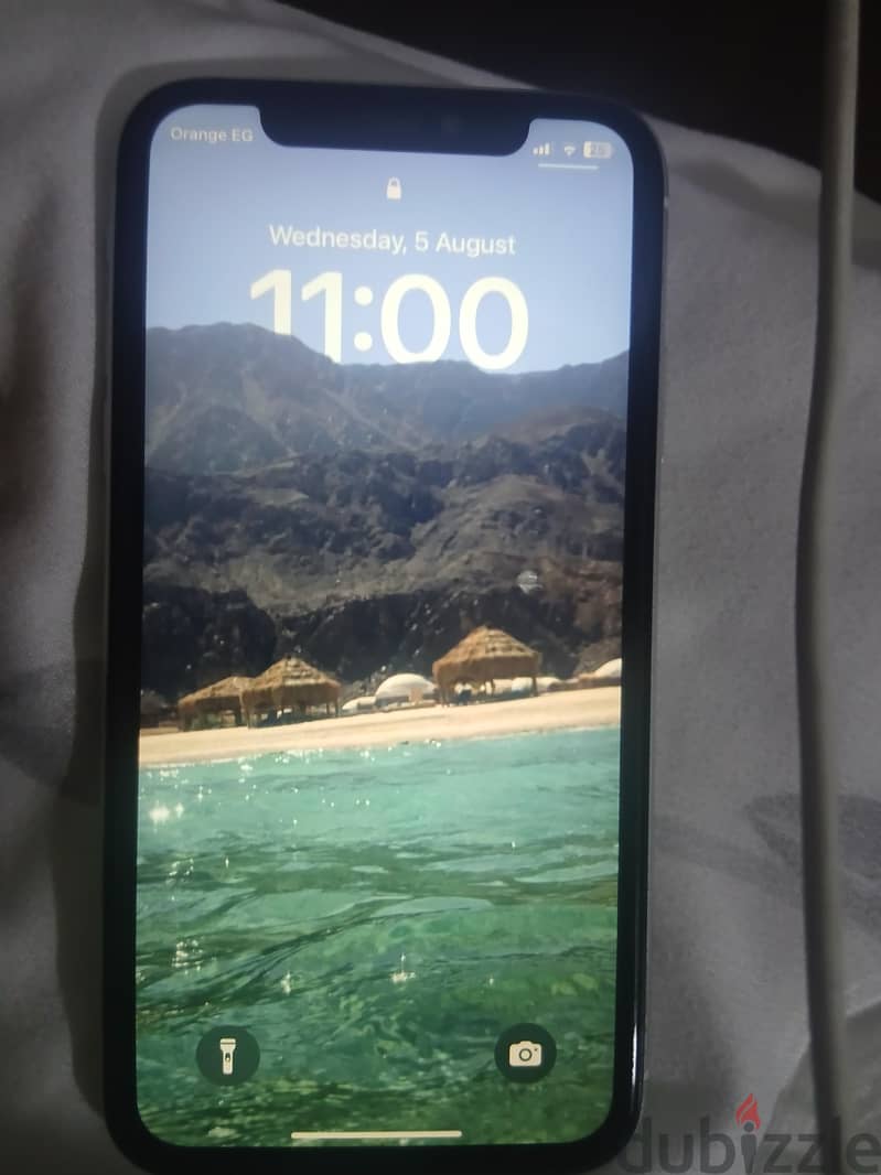 Apple - iPhone XR 4