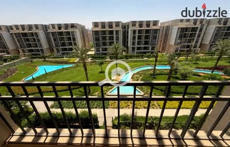 شقة 3 غرف بمطبخ وتكييفات بموقع مميز  للإيجار - فيفث سكويرالمراسم