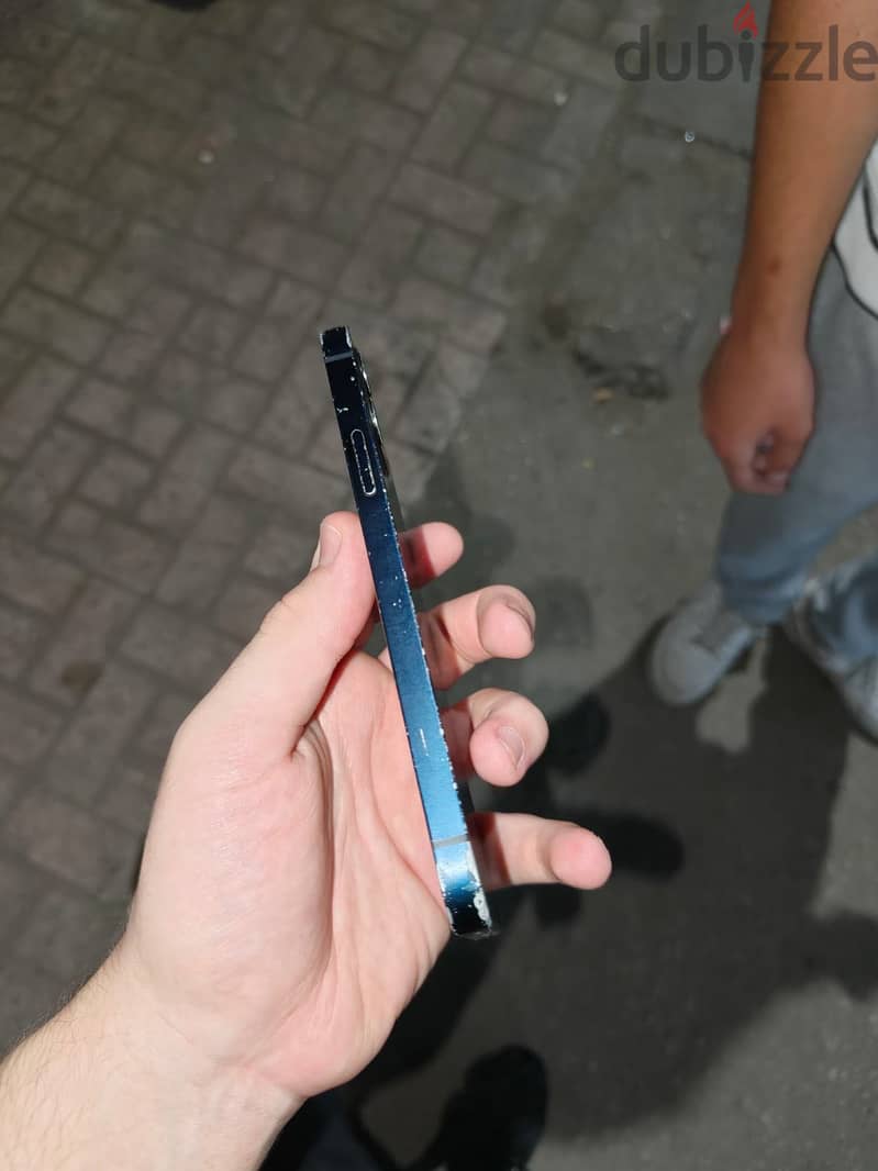Apple - iPhone 12 3
