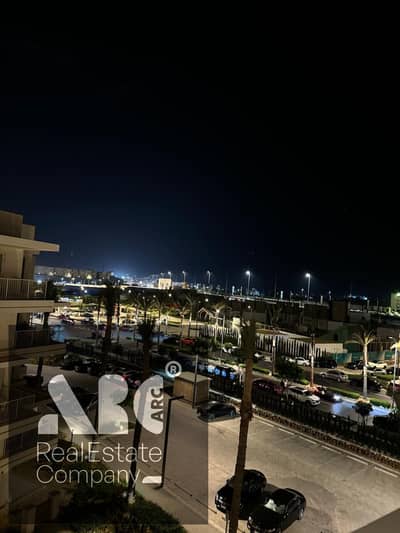 Chalet for sale in Marina Views – Marassi North Coast, 2 bedrooms, lagoon view, fully north-facing with sea view / Marassi North Coast, Sidi Abdelrahm
