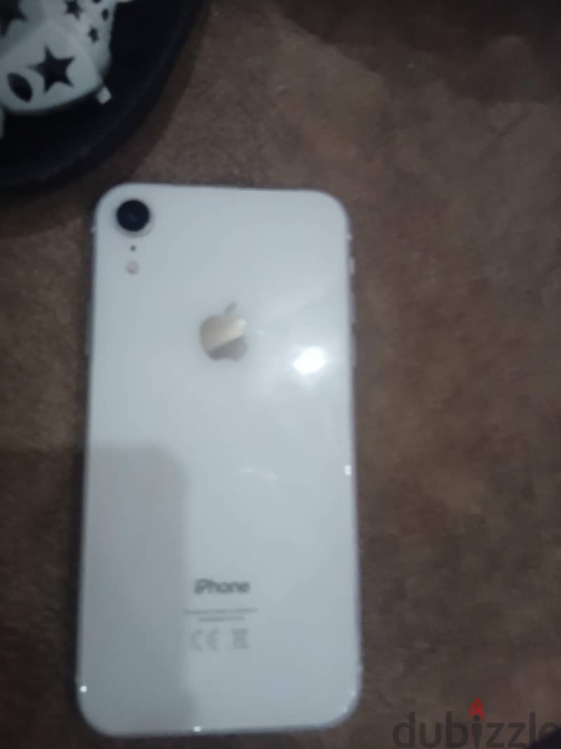 Apple - iPhone XR 1