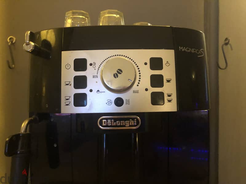 De'Longhi MAGNIFICA S SMART Bean To Cup Fully Automatic Coffee Machine 2