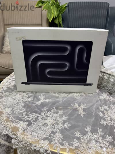MacBook Pro M4 Pro 14 inch like new