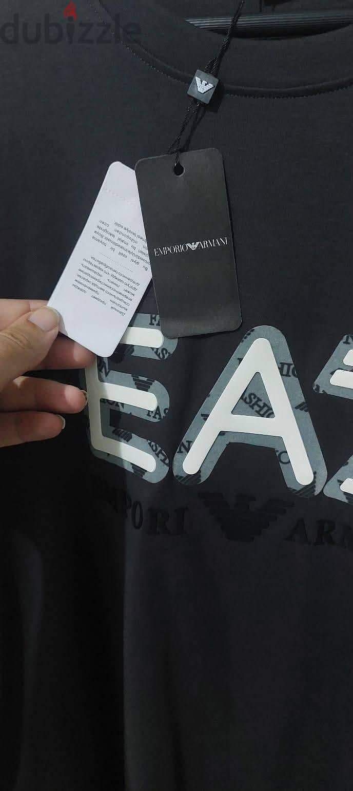 Emporio Armani size L 2