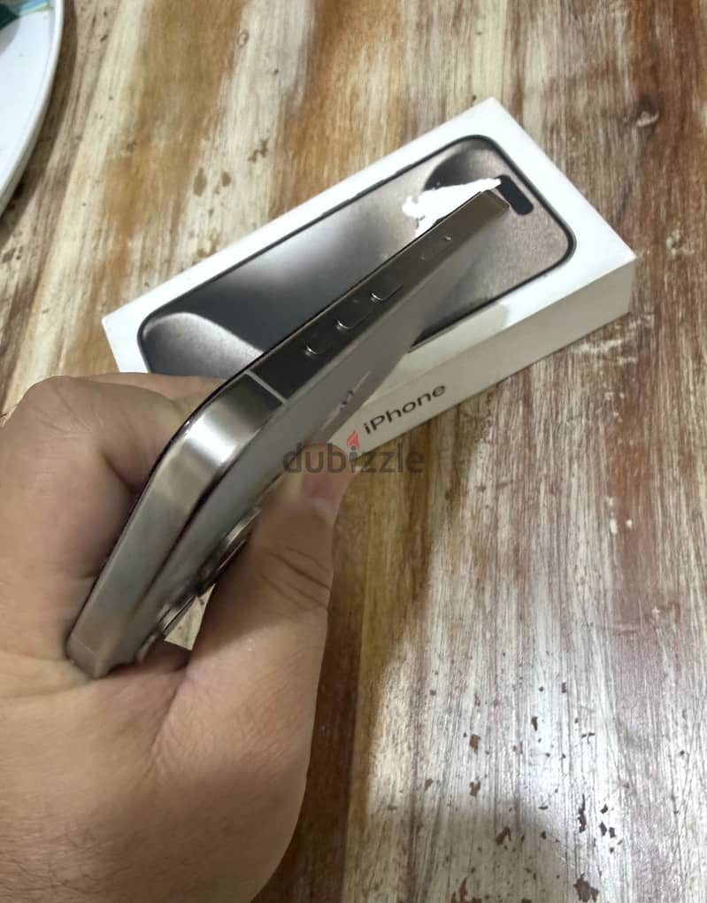 Apple - iPhone 15 Pro 256GB 10
