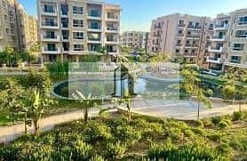 فيو مباشر على البحيرة و اللاند سكيب استلم فورا شقة للبيع فى تاج سيتى التجمع الخامس Taj City