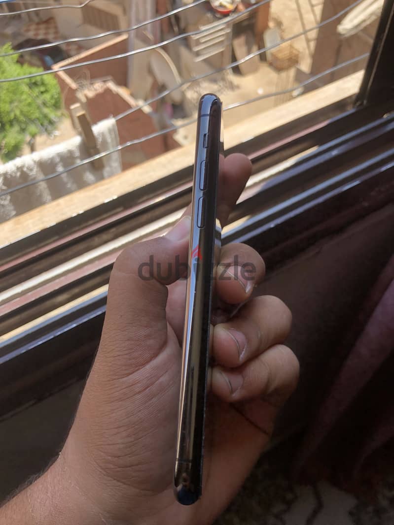 Apple - iPhone 11 Pro 2