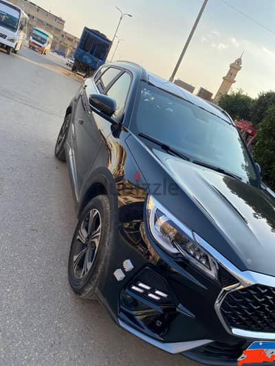 جيتور x70   suv.    7 راكب _ For rent
