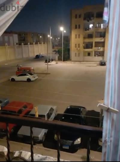 شقة بزايد من المالكية دور اول