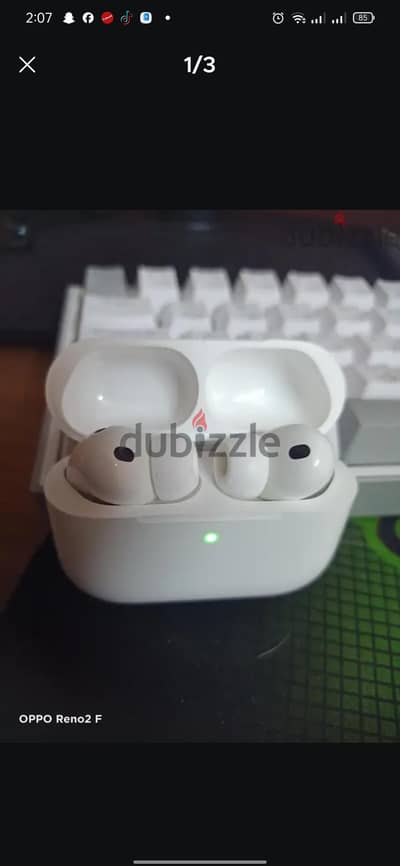 Airpods Pro 3 (used like new) اير بودز برو 3 (مستعمله اعتبرها جديده)