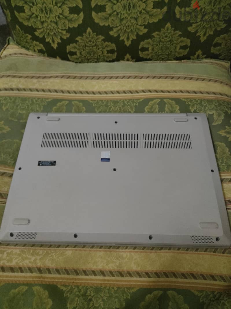 Lenovo ideapad 3 2