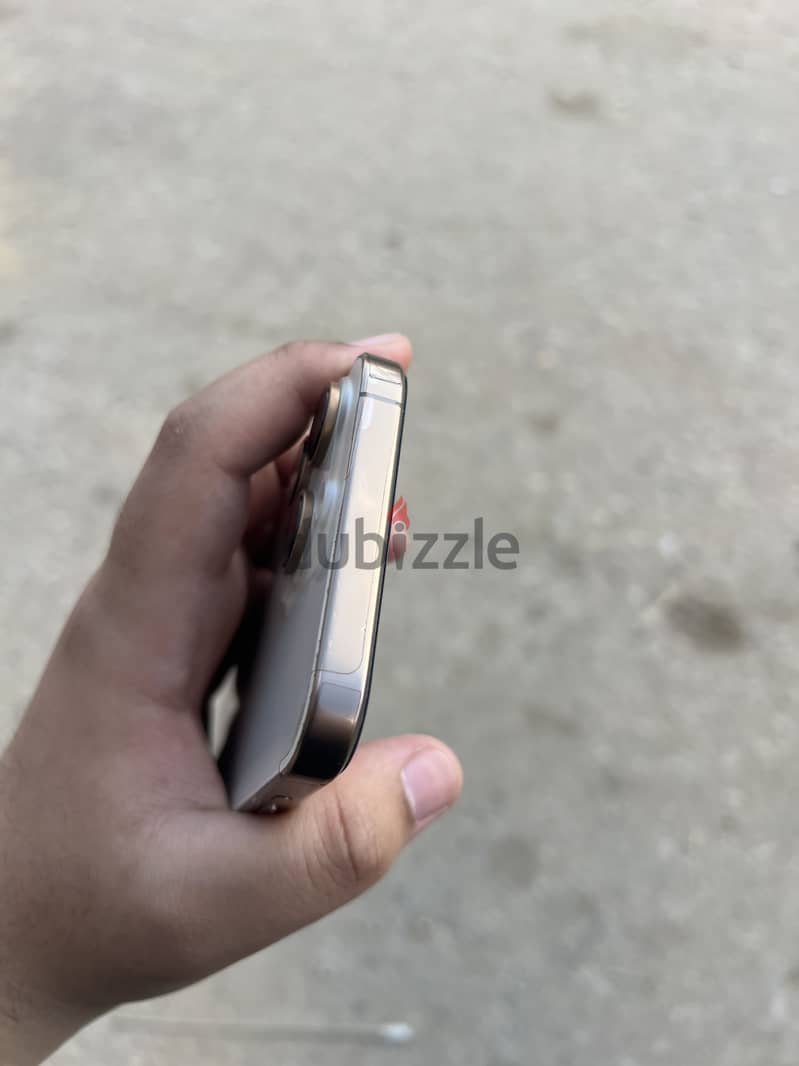 Apple - iPhone 16 Pro Max 2