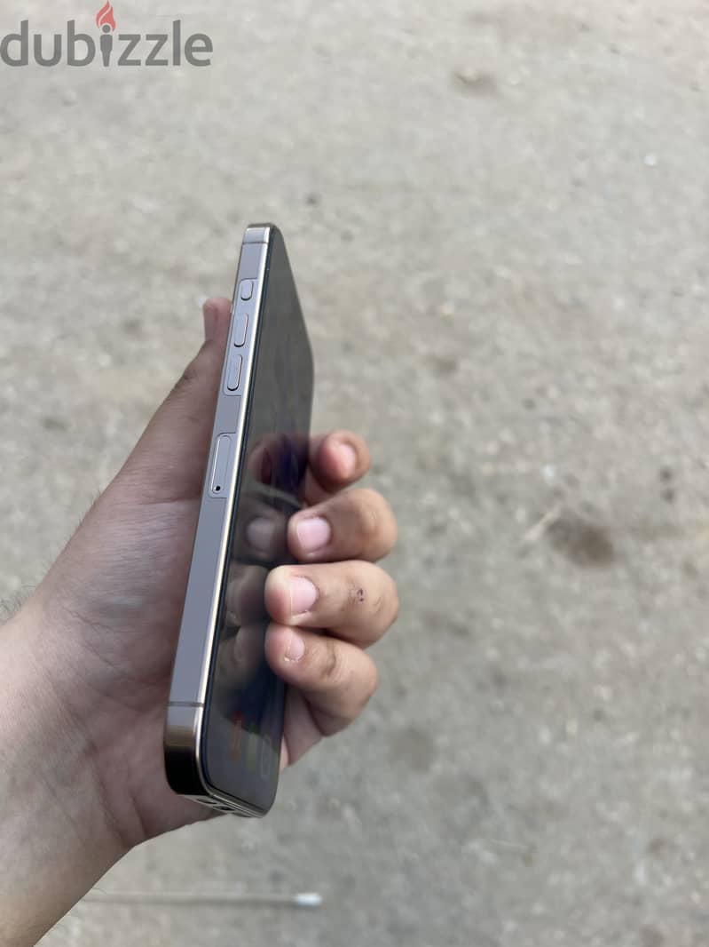 Apple - iPhone 16 Pro Max 3