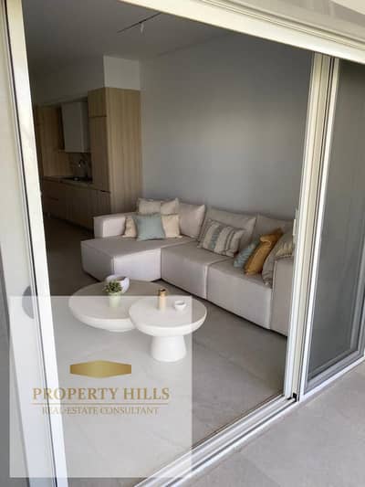 A fantastic 3-bedroom apartment, fully finished with a kitchen, air conditioning, and built-in wardrobes, in Hacienda Ras El Hekma