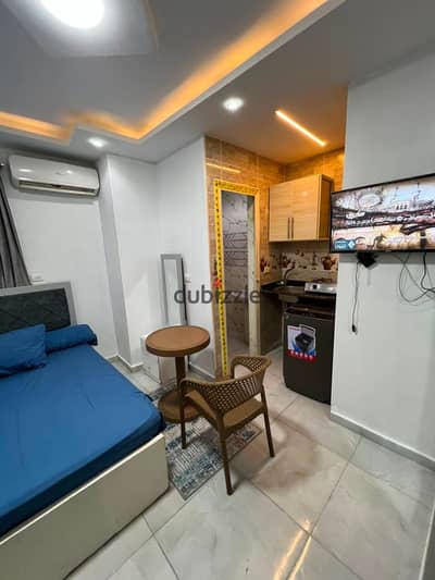 للإيجار استديو سنجل سرير كبير 120 حي اول مجاوره ثالثه ارضي مرتفع شباب او أسر فقط شامل الخدمات مياه وكهرباء