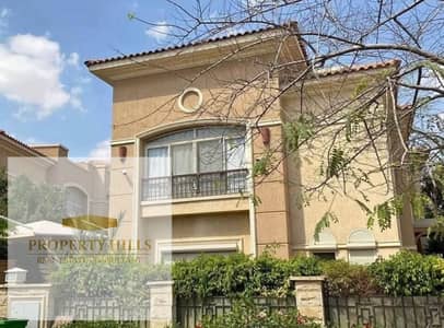 Distinct duplex in the heart of the Fifth Settlement near international schools and hospitals in the Fifth Settlement available with more than one installment system with a down payment of 6 million