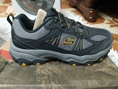 skechers shoes for men size 43