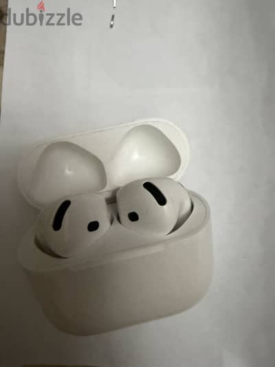 للبيع: Apple AirPods 4 مع خاصية Active Noise Cancellation (ANC) 