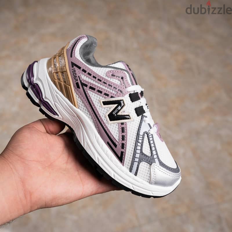 New Balance 1906R 1