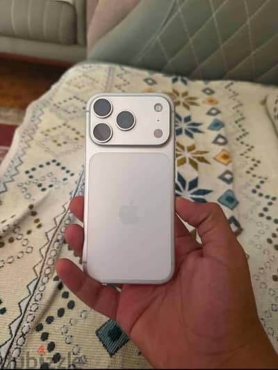 آبل - آيفون 17 برو ماكس