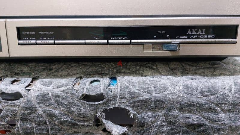 Turntable Akai AP-Q330 3