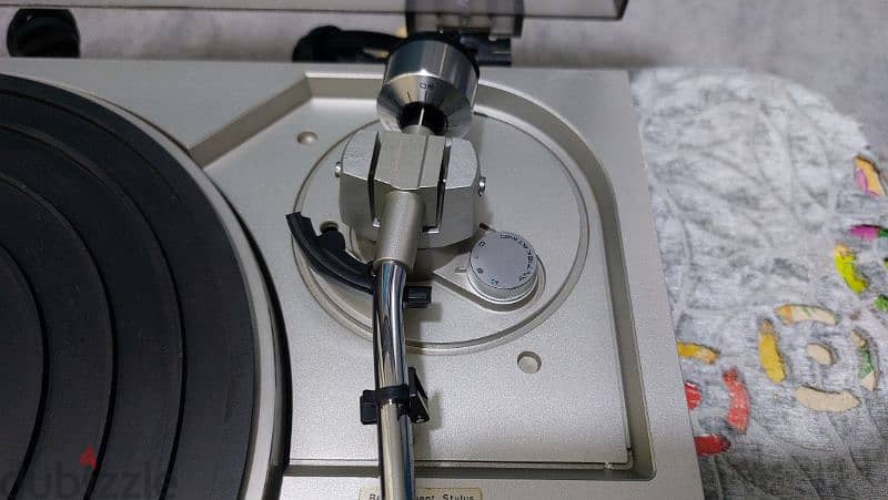 Turntable Akai AP-Q330 7