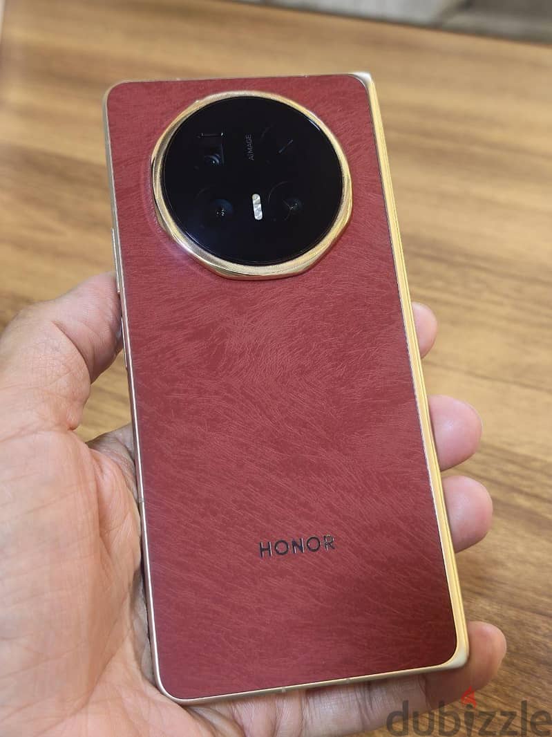 Honor Magic V6 1
