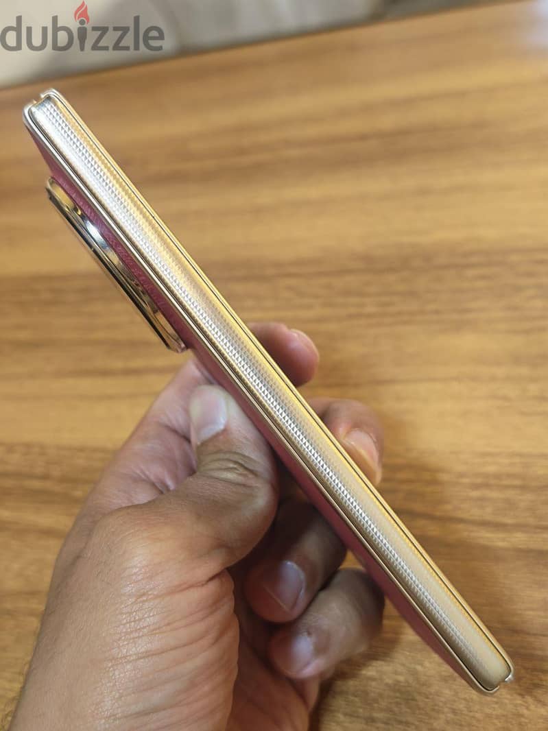 Honor Magic V6 5