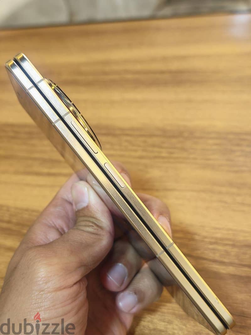 Honor Magic V6 7