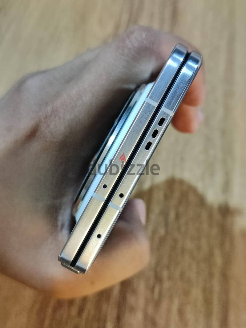 Oppo Find N5 4