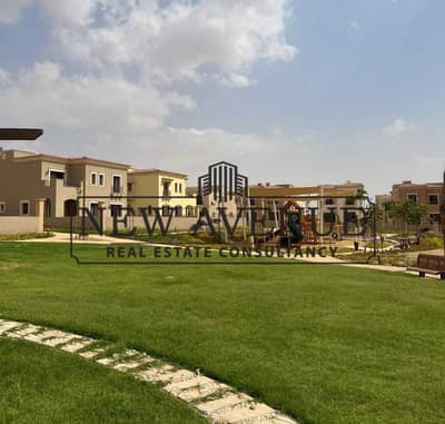 Quattro Townhouse villa for sale overlooking landscape core and shell, ready to move
