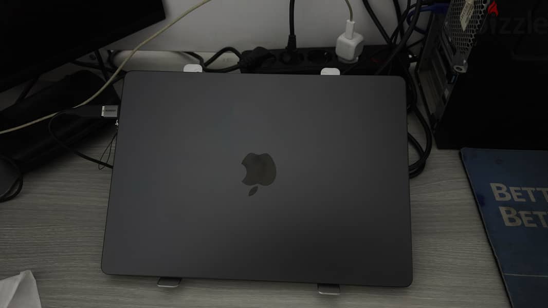 MacBook Pro (M5 chip) 2
