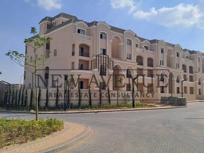 Delivered corner Duplex with good price L'aviner sabbour Over looking greenery - Mostakbal city