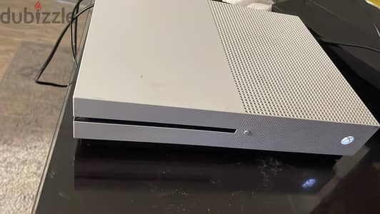 بحاله ممتازه 1 tera x box one s