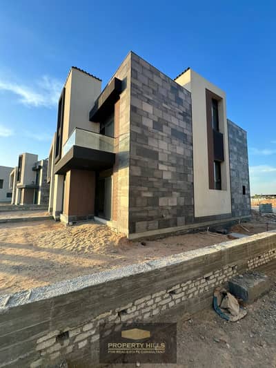 Twin House for sale at a special price in the Kiva compound on Dashour Road, next to Palm Parks and Swan Lake West keeva