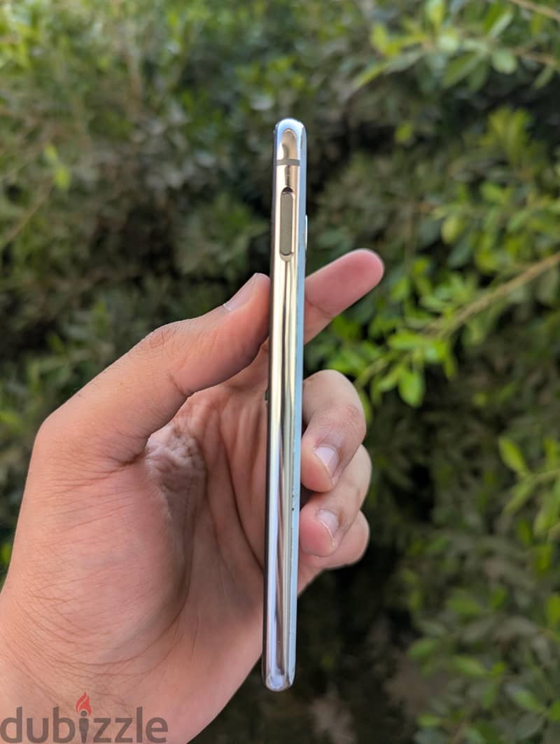 Samsung S10e 3