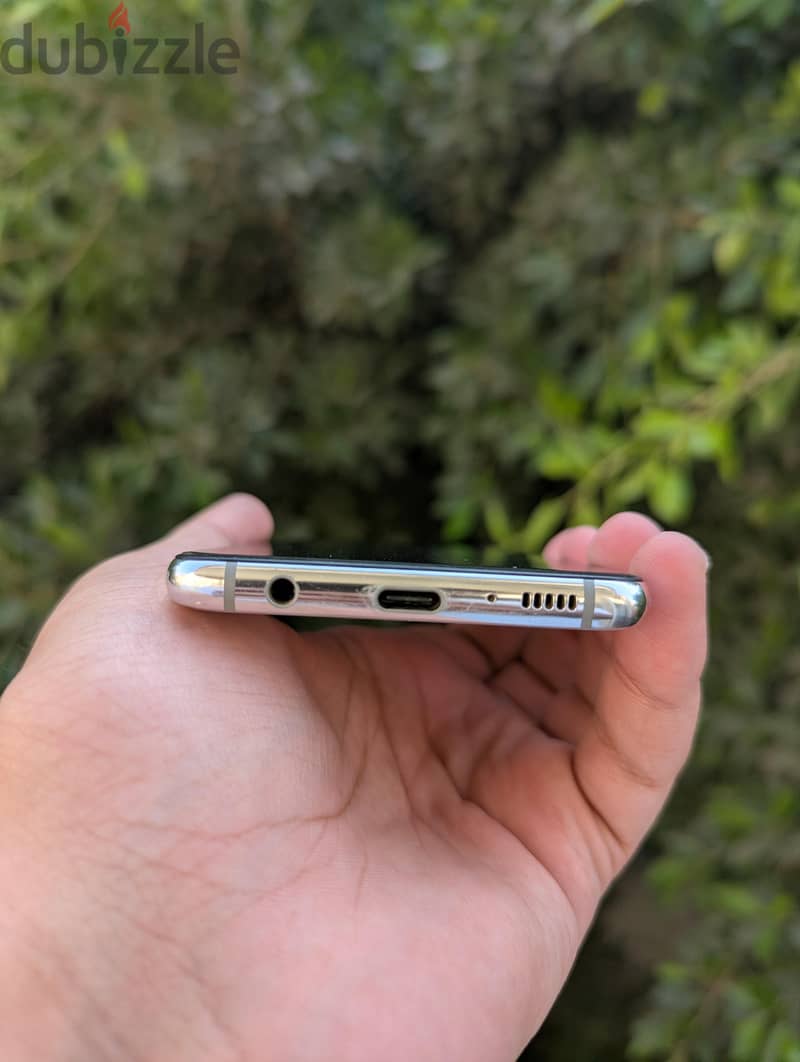 Samsung S10e 4