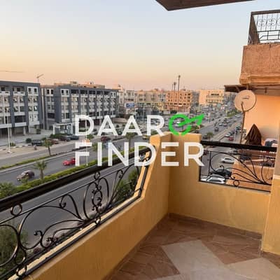 فرصة مميزة لاستئجار **وحدة إدارية** بموقع استراتيجي على **المحور المركزي بمدينة 6 أكتوبر**، مناسبة للشركات، والمكاتب الإدارية، والعيادات، ومراكز الخدم