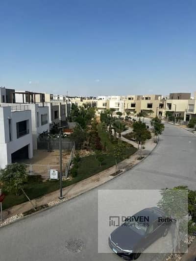 Family House By Installment Phase 3 For Sale In The Crown Palm Hills Golf Extension 6th of October City Giza