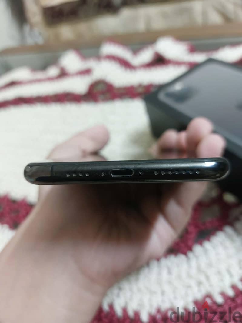 Apple - iPhone 11 Pro Max 6