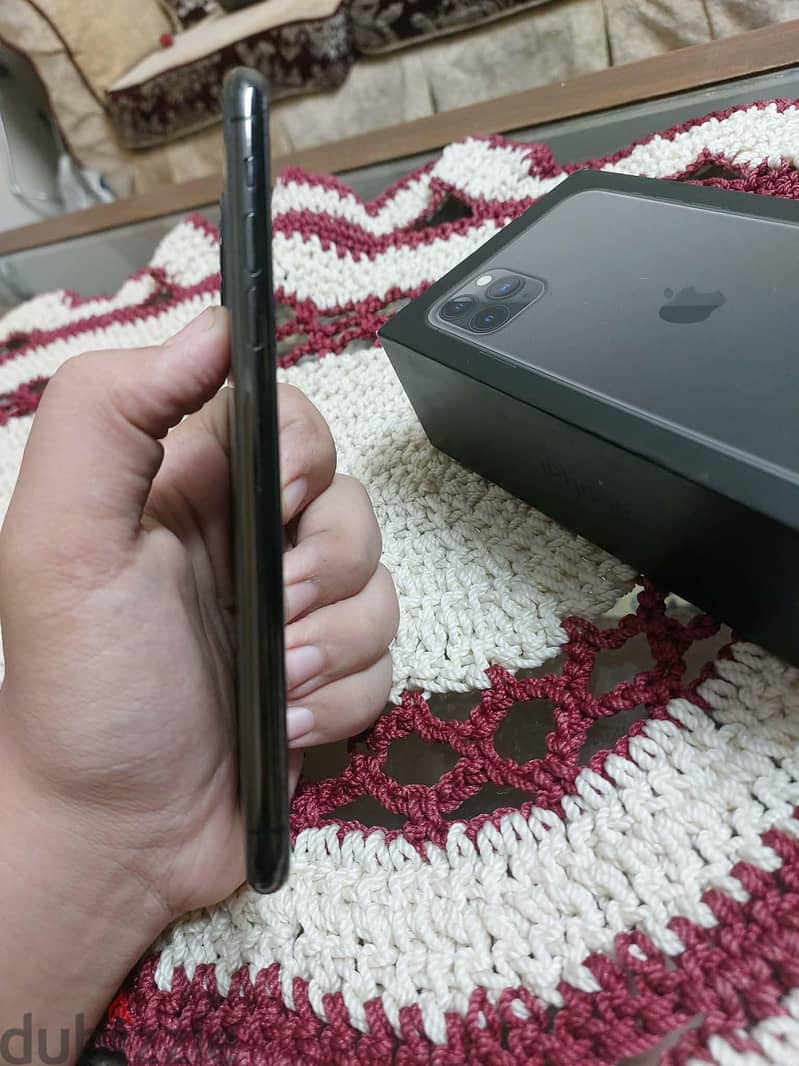 Apple - iPhone 11 Pro Max 7