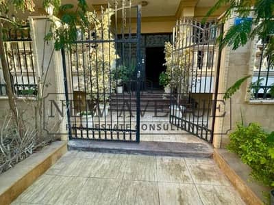 دوبلكس للبيع في عمارات النرجس - New Cairo | حديقة خاصة ومدخل خاصDuplex for sale in Omarat El Narges in New Cairo, ready to move and featuring a privat