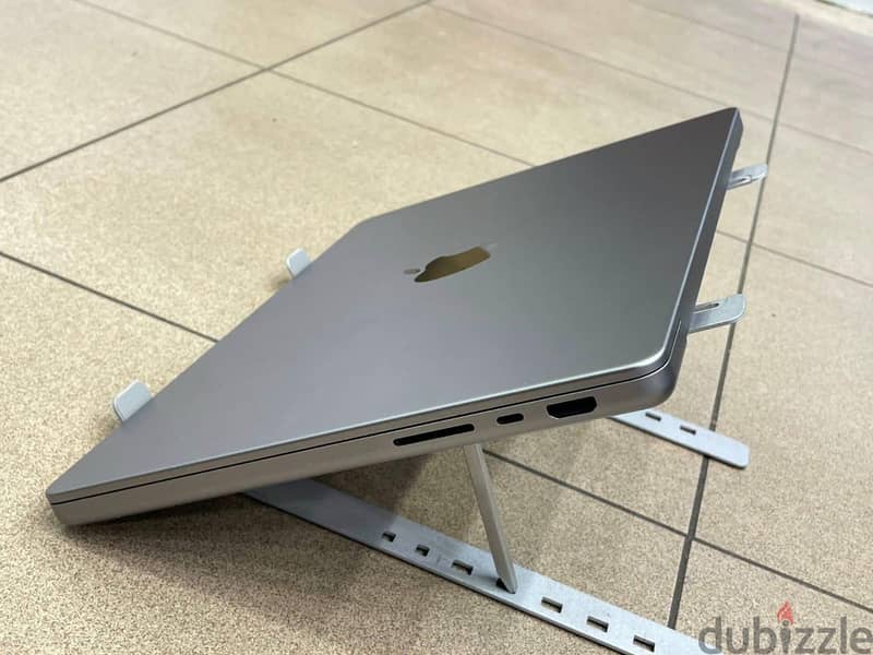 macbook m1 pro 2021 4