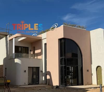 جون سوديك بنتهاوس متشطب بالكامل للبيع