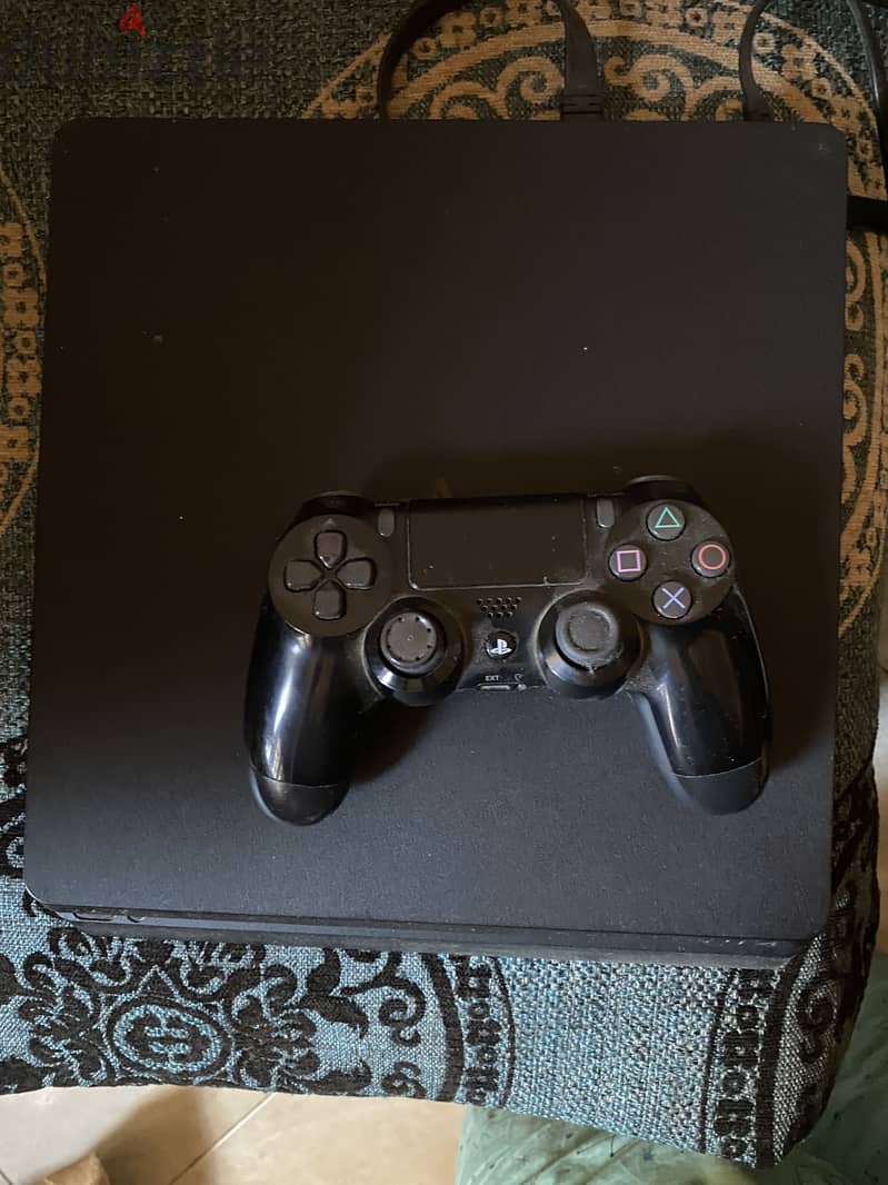 Ps4 slim 1TB 1