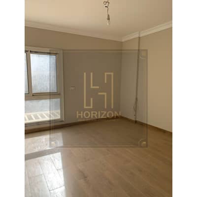 Apartment with kitchen 3rooms for rent in mountain view icity new cairo