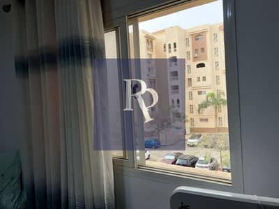 شقة استثمارية للبيع | مؤجرة حتى يونيو 2027 | عائد شهري ثابت | في مدينتي بالقرب من Open Air Mall.