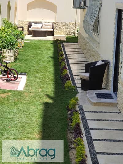 For sale: 300 sqm duplex, finished to a high standard (super-lux), including the kitchen; located on Al-Wahat Road, West Somid, 6th of October City. . .
